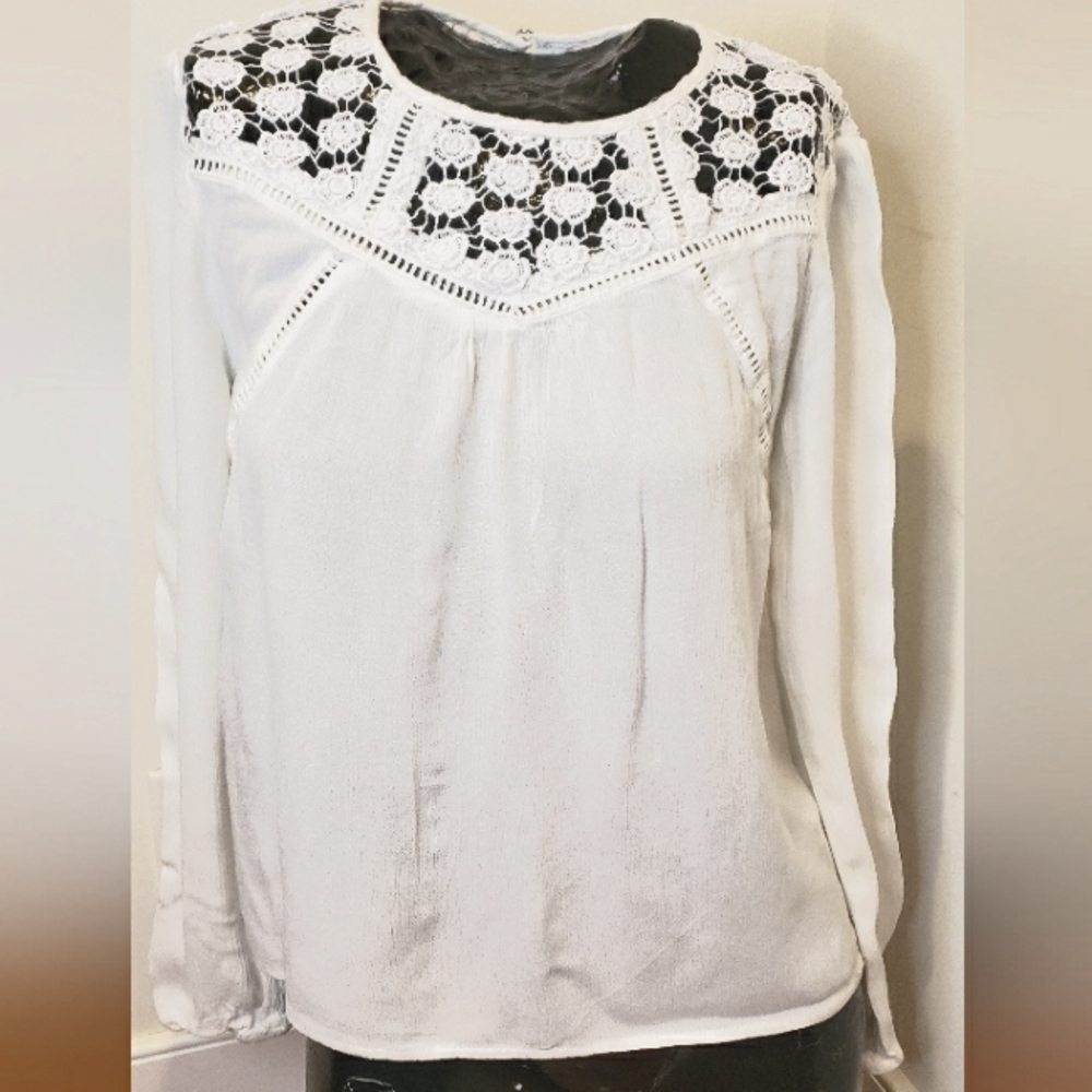 Charlotte Russe white blouse lace design size xs